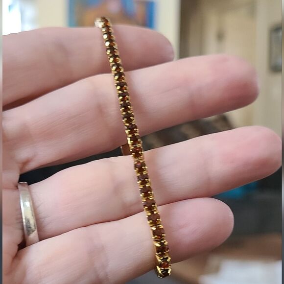 PARIS! 2/$30 Tennis Bracelet Delicate Amber Goldtone Stretch - Picture 3 of 8